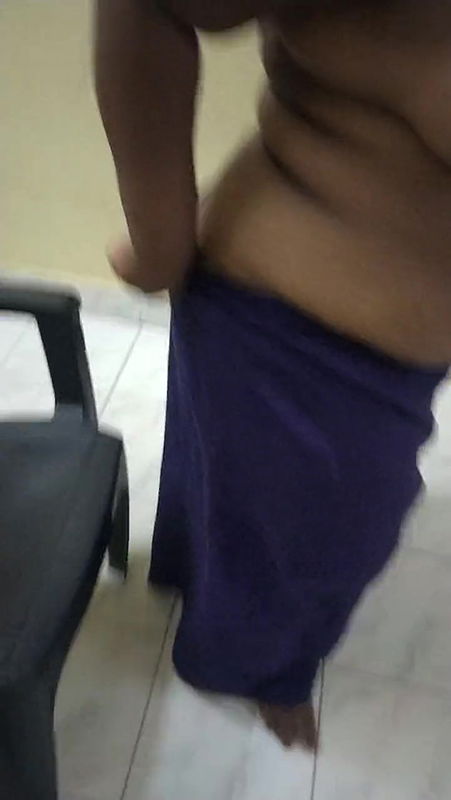 Chubby aunty showing her naked body while cleaning her house