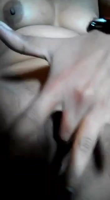 Desi Bhabhi Fingering her Pussy