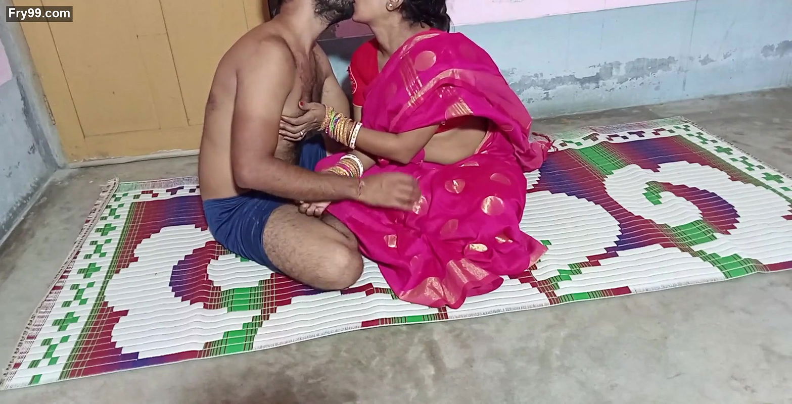 Cuckcold hubby afno budi ko afno chote bhai sanga chudwa ke viedo banai