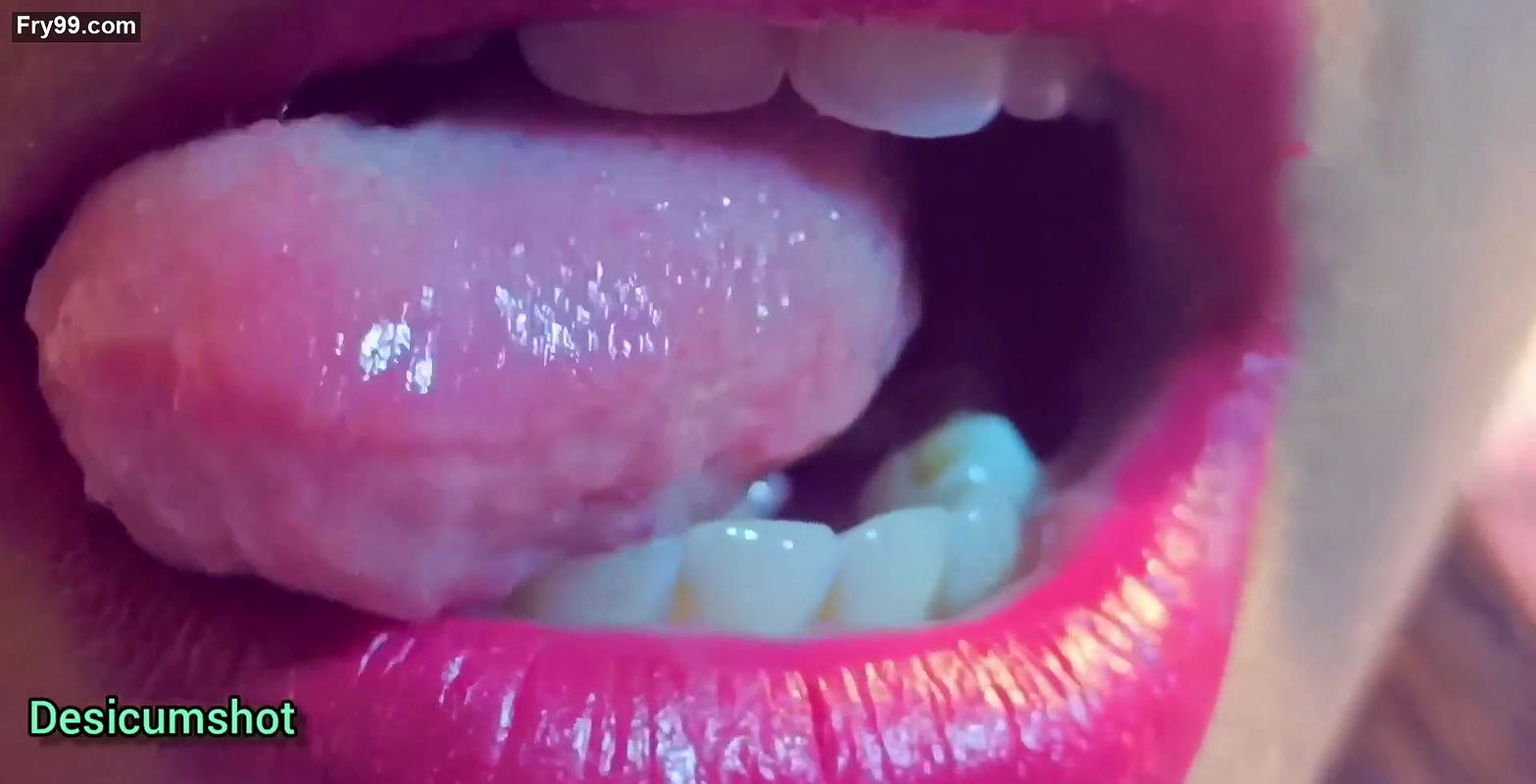 Hot girlfriend lips play with her boyfriend