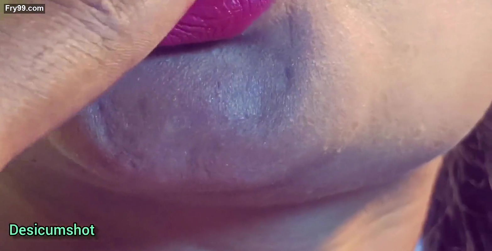 Hot girlfriend lips play with her boyfriend