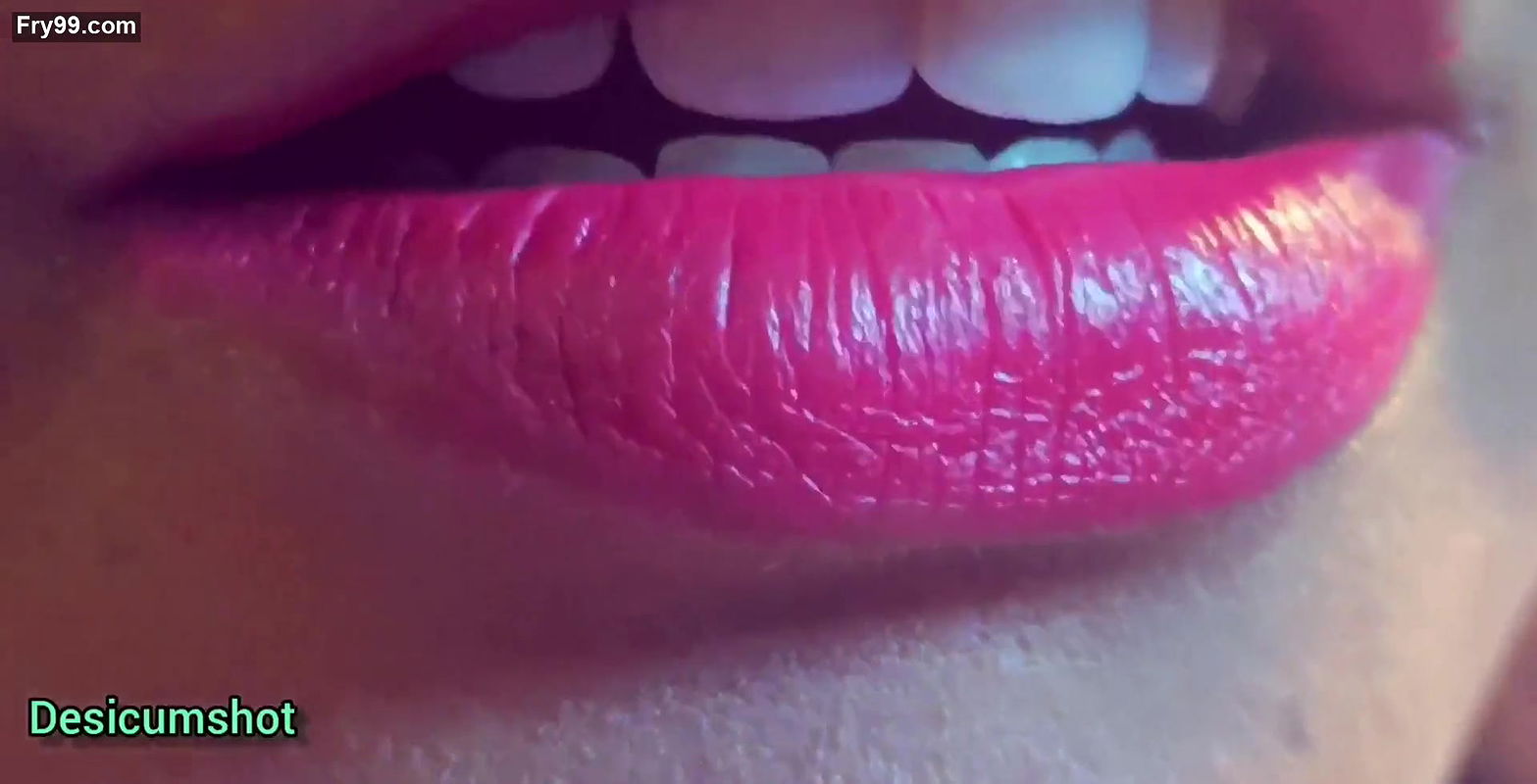 Hot girlfriend lips play with her boyfriend