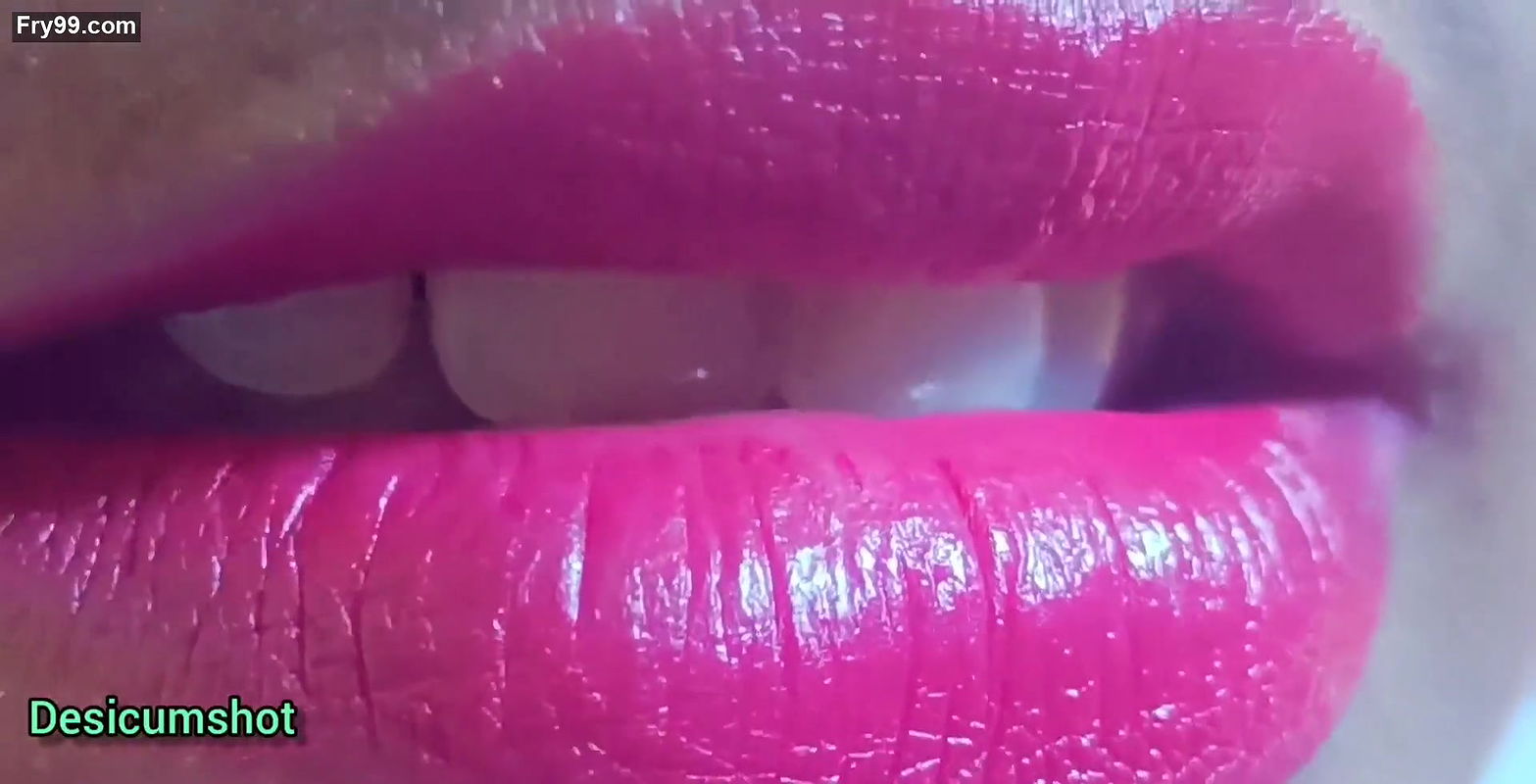 Hot girlfriend lips play with her boyfriend