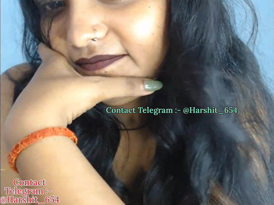 Your-wife private show beautiful face show and pussy fingering