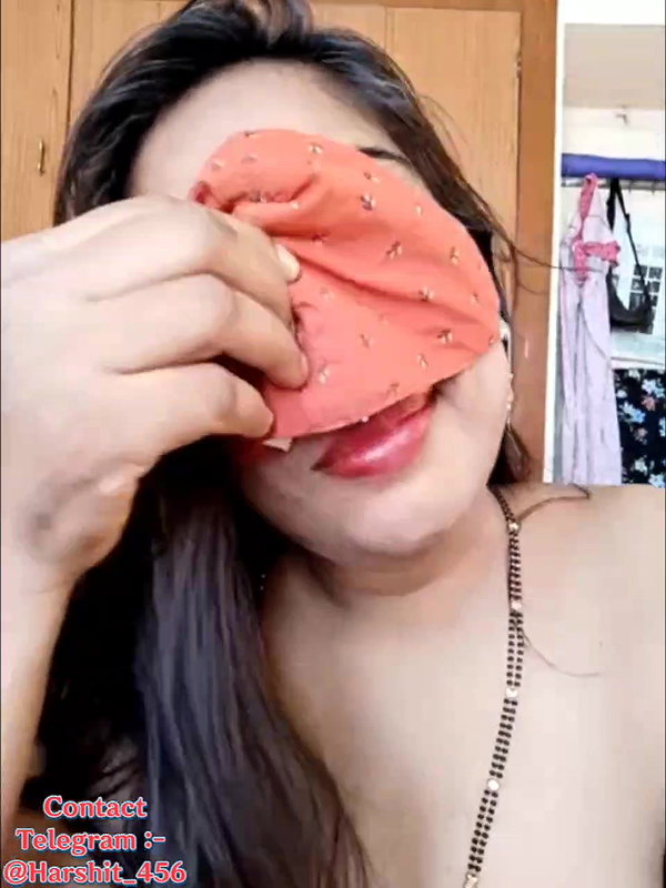 Yoursana- private show spreading wide ass hole