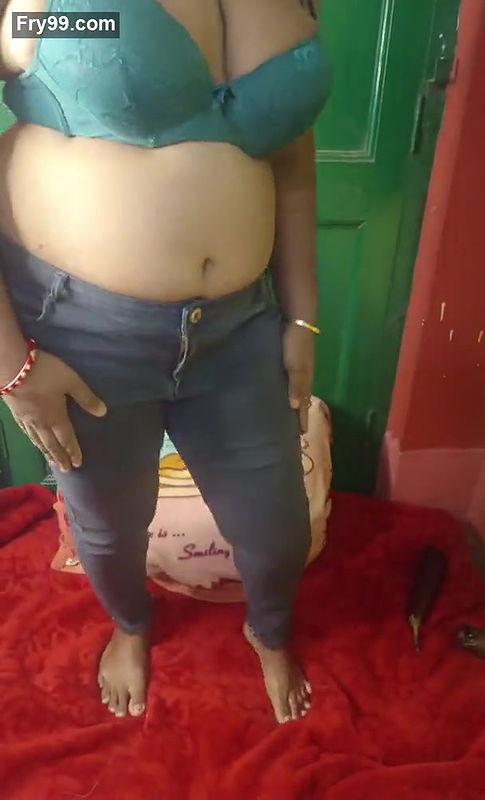 Sruti bhabi fingering her pussy in jeans very hot