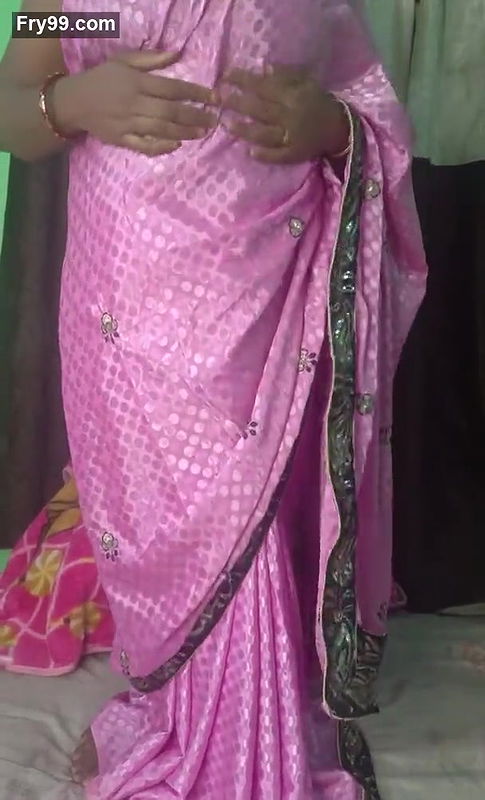 Sruti bhabi in sharee Fully naked and fingering herself on the bed