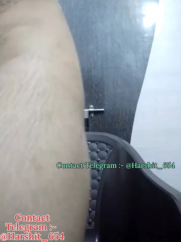 Sexy_lailabhabhi private show spreading both holes