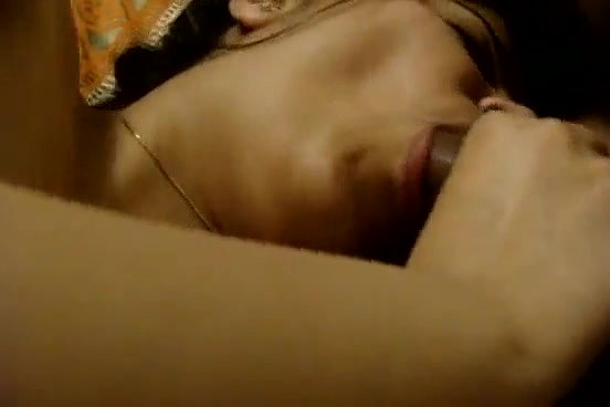 Beautiful Bhabhi sucking dick
