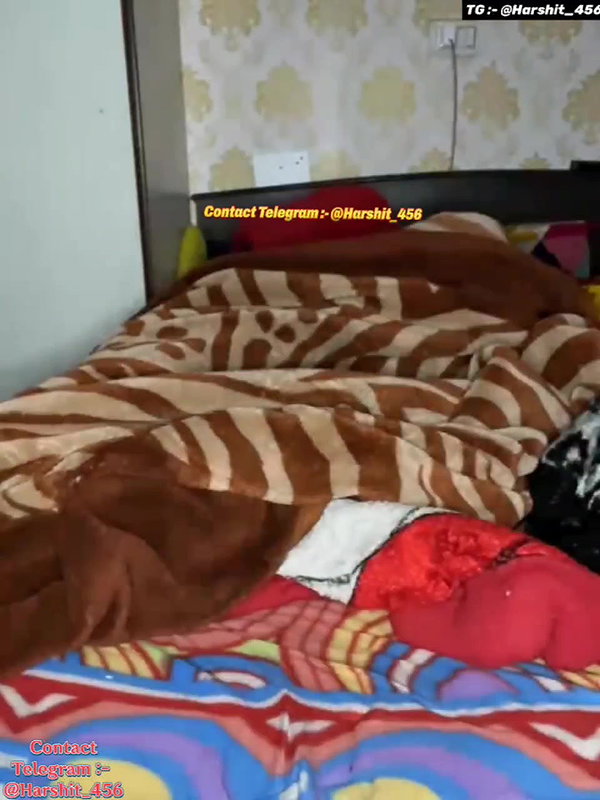 Kajal13 private show spreading pussy hole