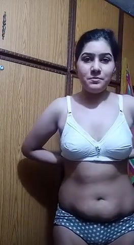 Paki Girl Nude Leaked Selfie