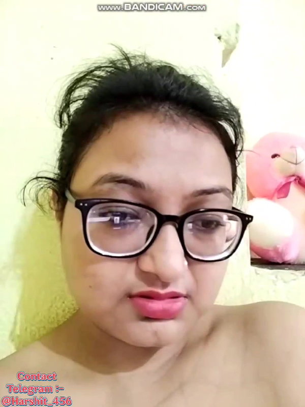 Indian_mahi private show face pussy fingering