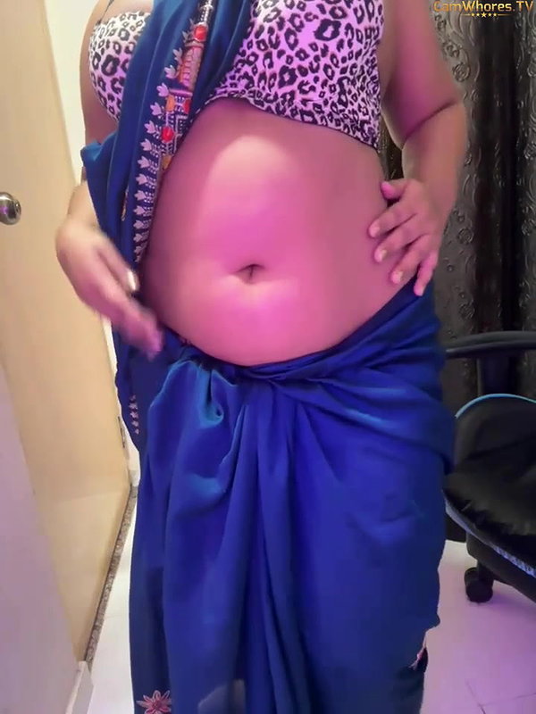 _Maggie_ armpit show