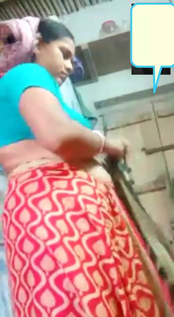 Boudi Showing Her Pussy
