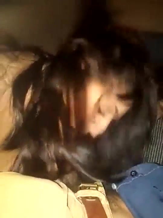 Extremely Hot Delhi College Babe Viral Video