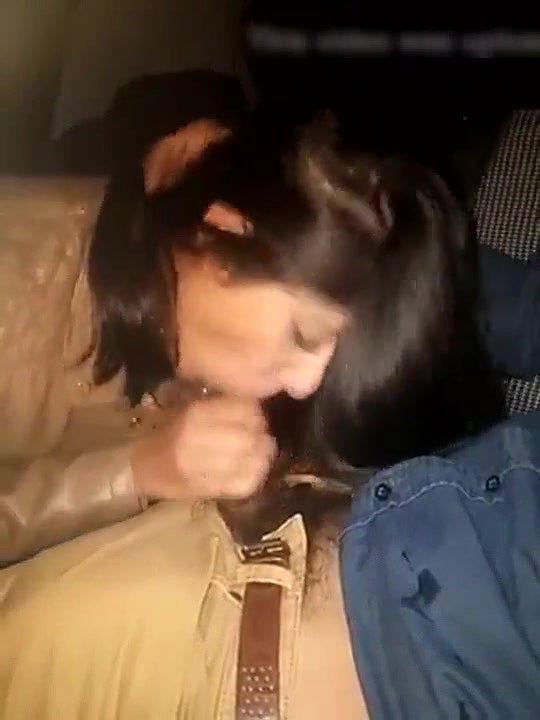 Extremely Hot Delhi College Babe Viral Video