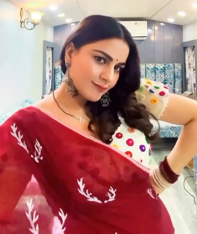 Shraddha Ke Hot Aur Mote Melons