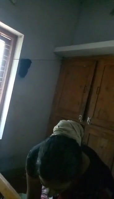 Shy Tamil Bhabhi Captured by Lover