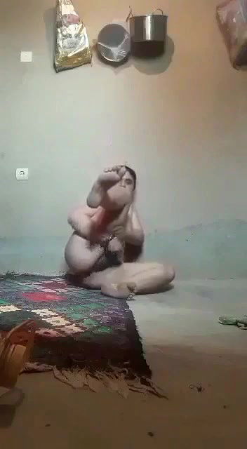 Unsatisfied Bhabi Masturbating