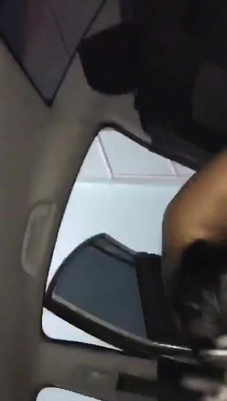 Desi girl sucking in side Car