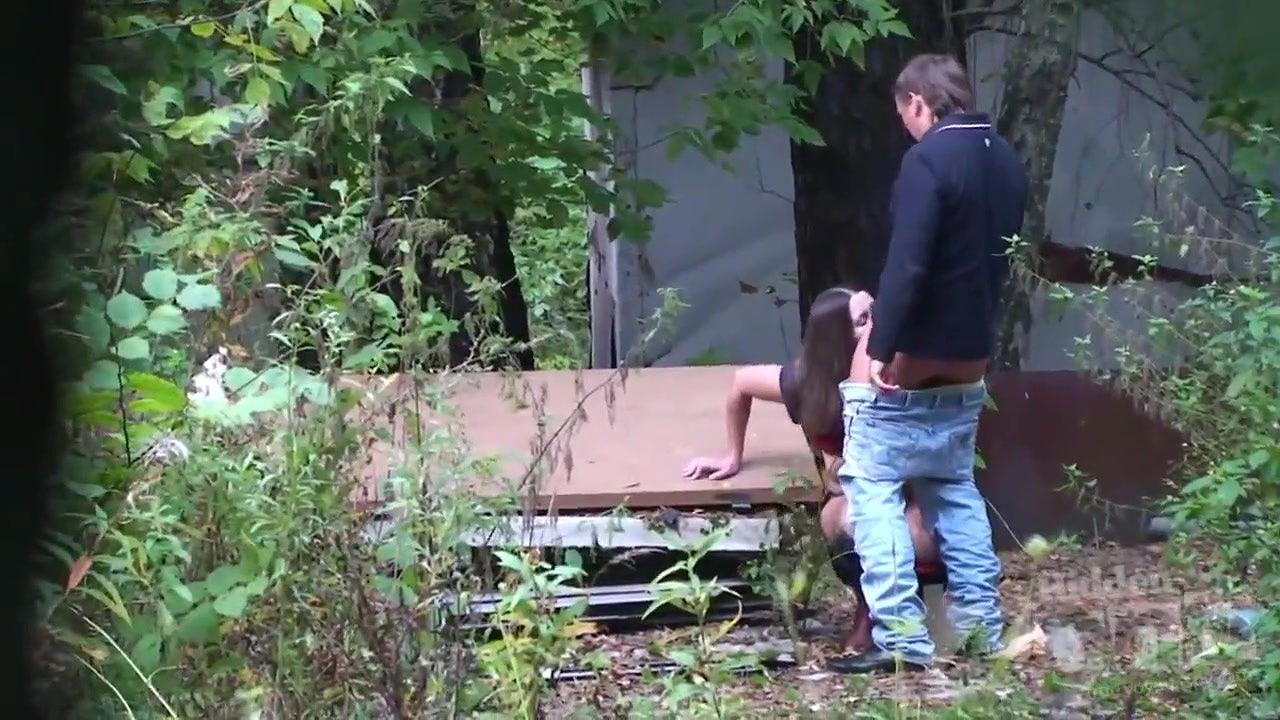 Amateur sex with russian prostitute in the park