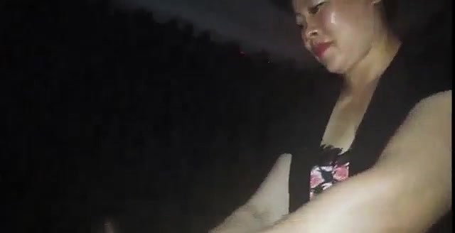 Asami aunty hand job