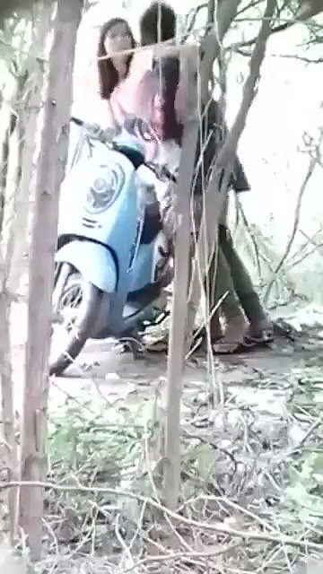 Asian lover fucking outdoor standing