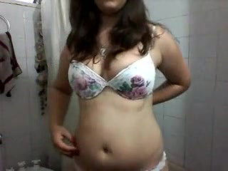 big boobed aunty bath self record