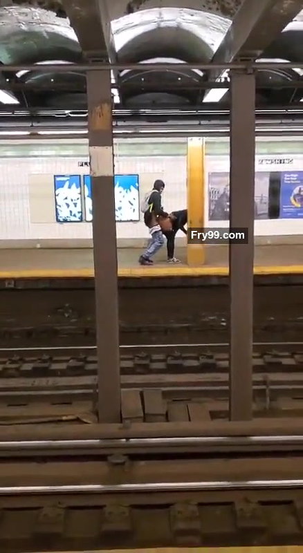 Couple Caught Fucking on Metro station