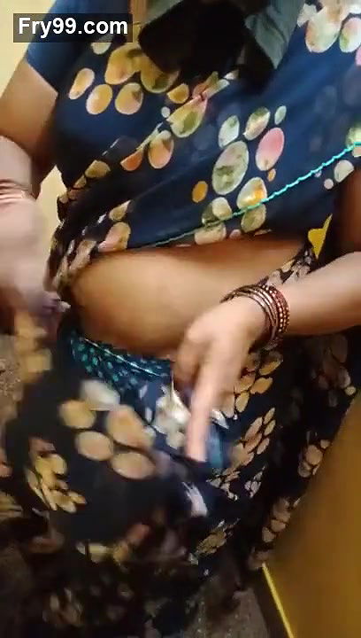 Tamil big boobs aunty change