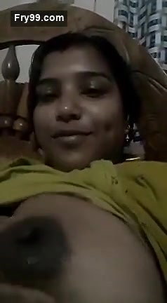 Tamil Bhabhi Boobs Show