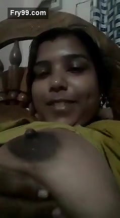 Tamil Bhabhi Boobs Show