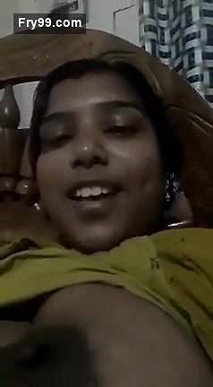 Tamil Bhabhi Boobs Show