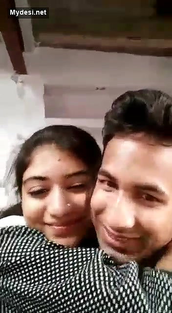 Desi lover kissing video