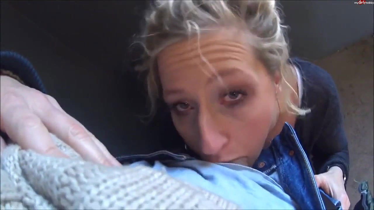 office quickie blowjob1