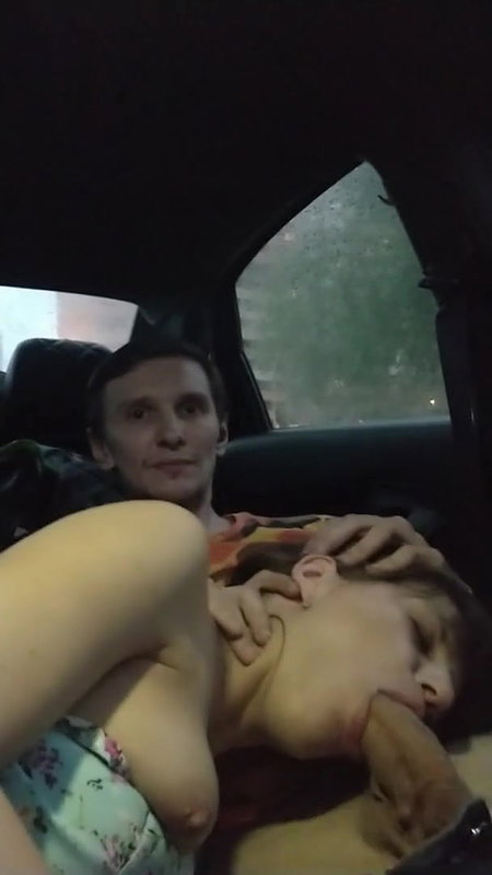 Oral sex in the car 2