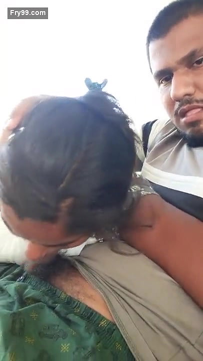 Gf ko chusaya blowjob