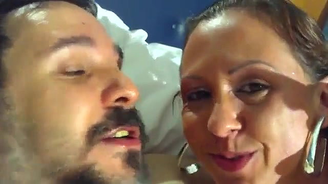 Wild sex fun with neighbour aunty