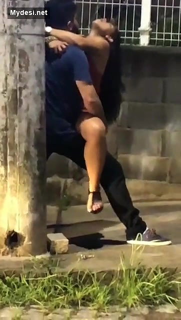 Desi lover outdoor fucking