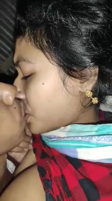 Beautiful Newly Married Wife Boob Sucking & Kissing