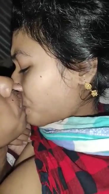 Beautiful Newly Married Wife Boob Sucking & Kissing