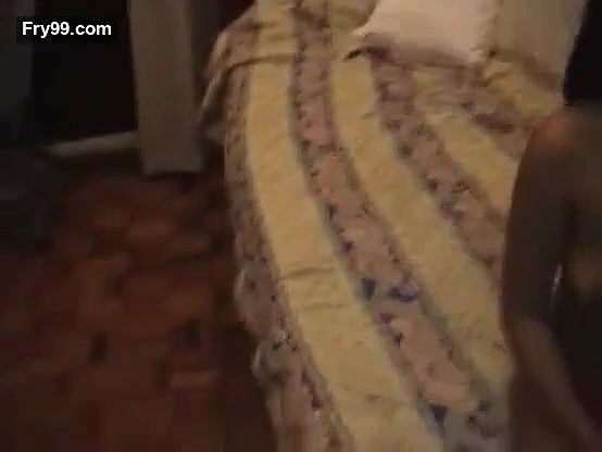Filipina Anna and Vanessa Threesome Kasama ang Parokyano 416