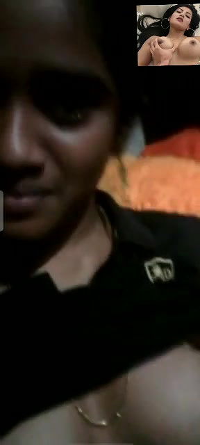 Cute Desi Girl Shows her Boobs 