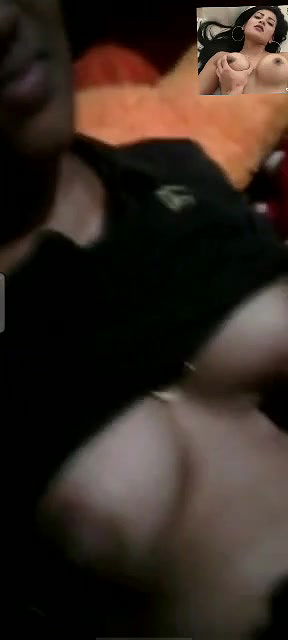 Cute Desi Girl Shows her Boobs 