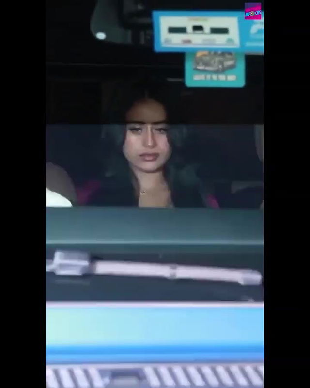 Nysa devgan Hottest show