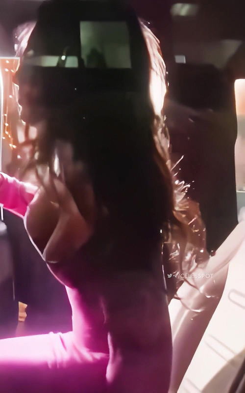 KajolDevgn’s daughter Nysa Devgn giving us glimpse of her areola Seducing part 3