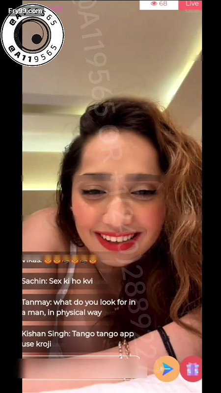 Aditi mistry new Christmas premium live showing her big ass and boobs