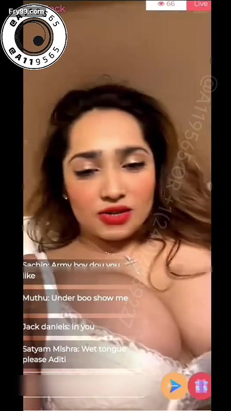 Aditi mistry new Christmas premium live showing her big ass and boobs