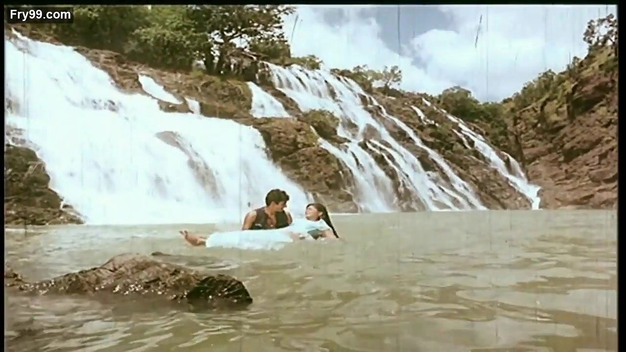 Rare hot yesteryear beauty Rupini boobs pressed hard, wet navel boob show in blouse