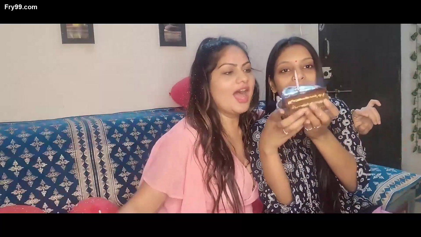Anamika Singh Sexy busty boobs